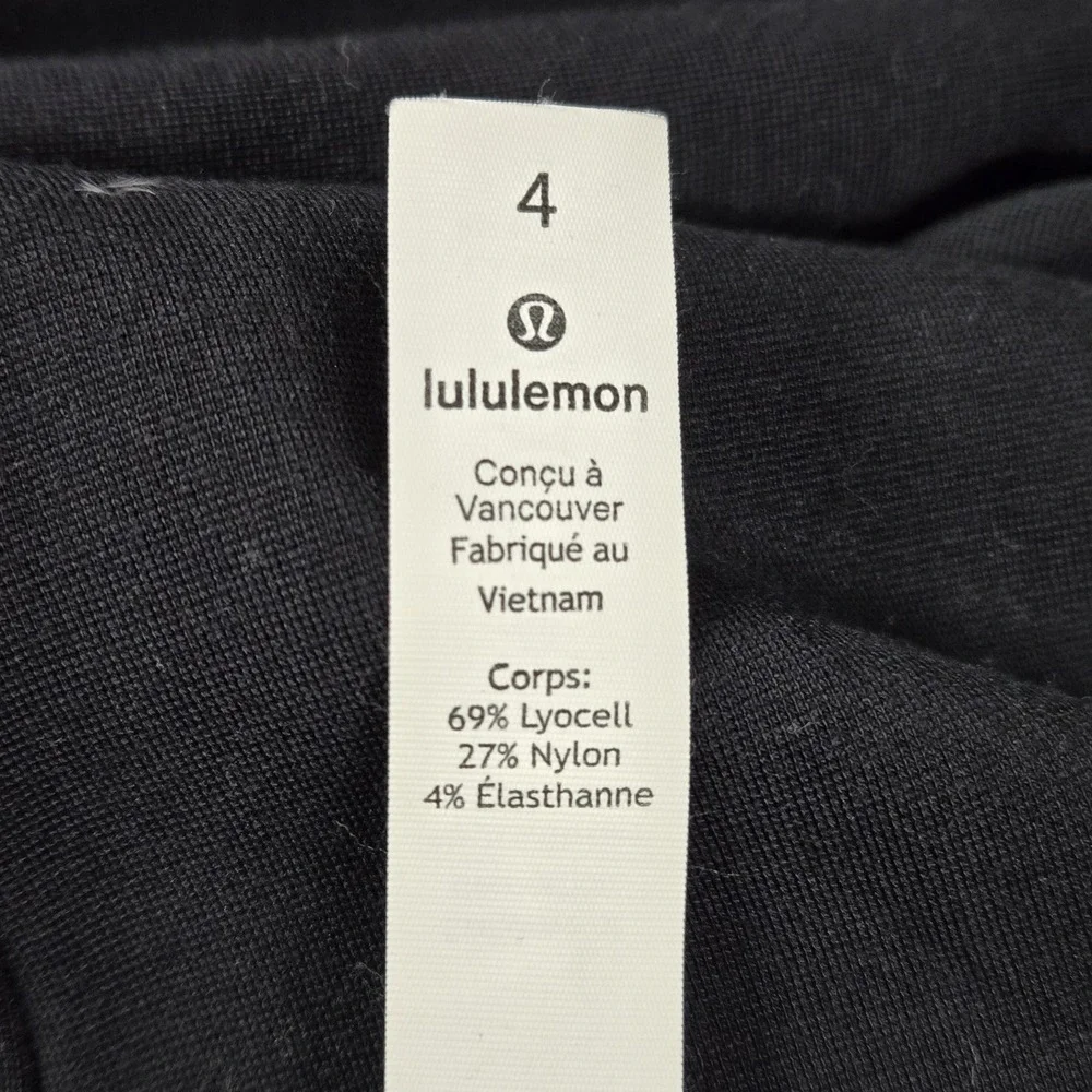 lululemon athletica *please carefully